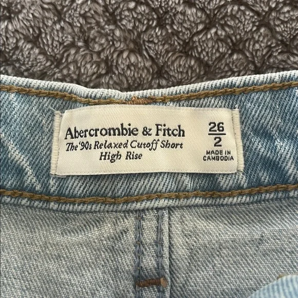 Abercrombie & Fitch 90s relaxed cutoff short high rise - Picture 2 of 7